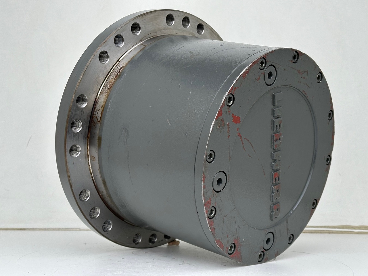 Liebherr Fahrantrieb Typ:FAT350P059. ID-Nr.933762801. LH22 C, R313 LI, R317 LI, R900 C-LI. #FAT350P059.0125# - Reduktor pogona za Građevinski strojevi: slika Liebherr Fahrantrieb Typ:FAT350P059. ID-Nr.933762801. LH22 C, R313 LI, R317 LI, R900 C-LI. #FAT350P059.0125# - Reduktor pogona za Građevinski strojevi Liebherr Fahrantrieb Typ:FAT350P059. ID-Nr.933762801. LH22 C, R313 LI, R317 LI, R900 C-LI. #FAT350P059.0125# - Reduktor pogona za Građevinski strojevi: slika Liebherr Fahrantrieb Typ:FAT350P059. ID-Nr.933762801. LH22 C, R313 LI, R317 LI, R900 C-LI. #FAT350P059.0125# - Reduktor pogona za Građevinski strojevi