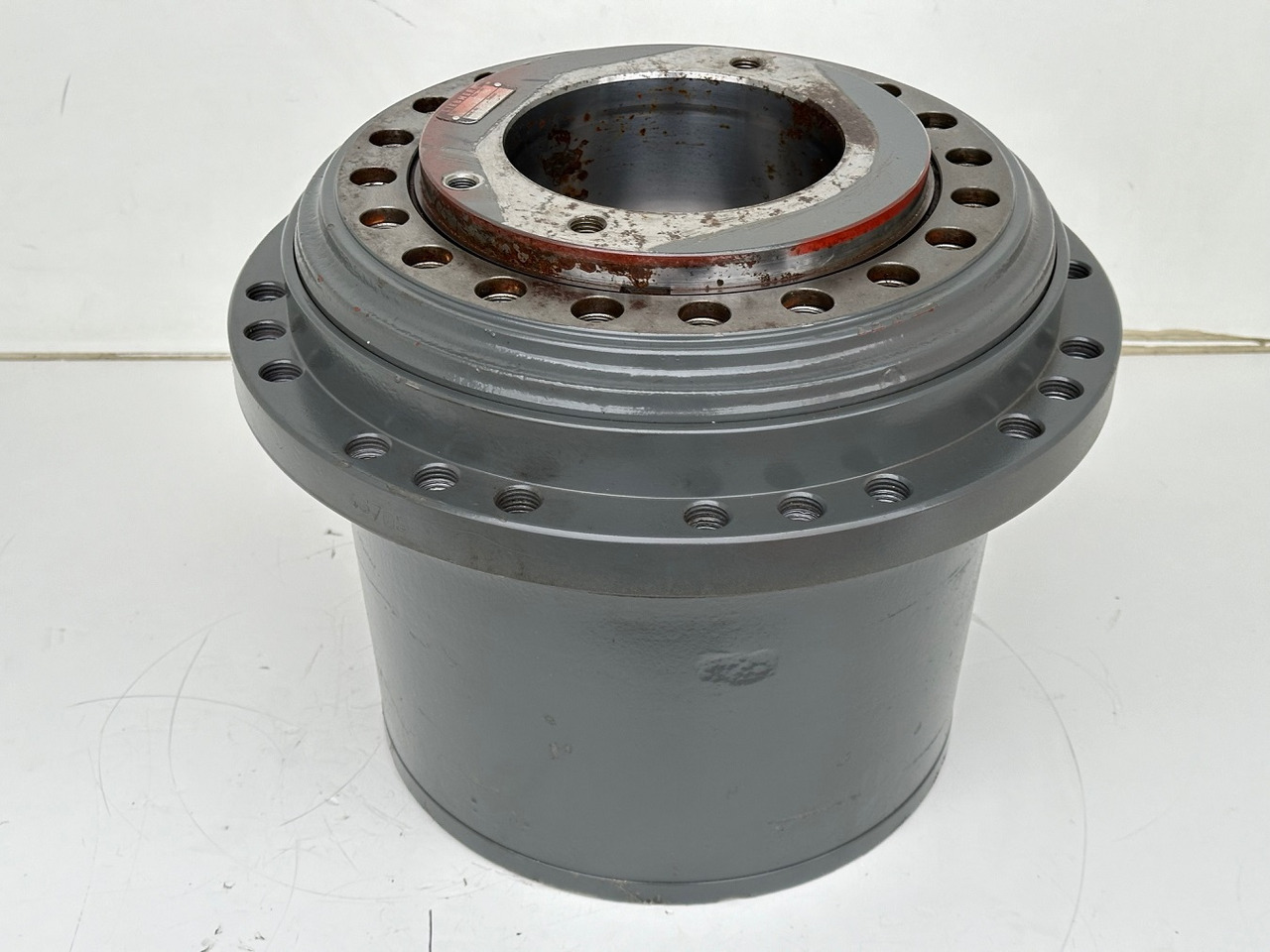 Liebherr Fahrantrieb Typ:FAT350P059. ID-Nr.933762801. LH22 C, R313 LI, R317 LI, R900 C-LI. #FAT350P059.0125# - Reduktor pogona za Građevinski strojevi: slika Liebherr Fahrantrieb Typ:FAT350P059. ID-Nr.933762801. LH22 C, R313 LI, R317 LI, R900 C-LI. #FAT350P059.0125# - Reduktor pogona za Građevinski strojevi Liebherr Fahrantrieb Typ:FAT350P059. ID-Nr.933762801. LH22 C, R313 LI, R317 LI, R900 C-LI. #FAT350P059.0125# - Reduktor pogona za Građevinski strojevi: slika Liebherr Fahrantrieb Typ:FAT350P059. ID-Nr.933762801. LH22 C, R313 LI, R317 LI, R900 C-LI. #FAT350P059.0125# - Reduktor pogona za Građevinski strojevi