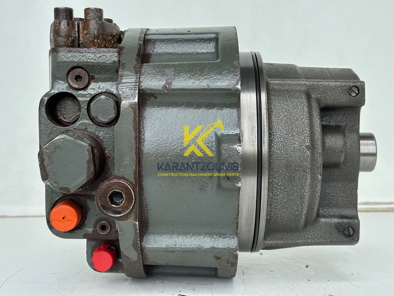 Liebherr Hydraulikeinbaumotor CMVE O 108. ID-Nr.10118562 - ID-Nr.10132610 - ID-Nr.10129048. LOS1916, LOS916, LOS926, R906, R916, R918, R920, R922, R924, R926COMP, R926, R936. #28314# - Hidraulični motor za Građevinski strojevi: slika Liebherr Hydraulikeinbaumotor CMVE O 108. ID-Nr.10118562 - ID-Nr.10132610 - ID-Nr.10129048. LOS1916, LOS916, LOS926, R906, R916, R918, R920, R922, R924, R926COMP, R926, R936. #28314# - Hidraulični motor za Građevinski strojevi Liebherr Hydraulikeinbaumotor CMVE O 108. ID-Nr.10118562 - ID-Nr.10132610 - ID-Nr.10129048. LOS1916, LOS916, LOS926, R906, R916, R918, R920, R922, R924, R926COMP, R926, R936. #28314# - Hidraulični motor za Građevinski strojevi: slika Liebherr Hydraulikeinbaumotor CMVE O 108. ID-Nr.10118562 - ID-Nr.10132610 - ID-Nr.10129048. LOS1916, LOS916, LOS926, R906, R916, R918, R920, R922, R924, R926COMP, R926, R936. #28314# - Hidraulični motor za Građevinski strojevi