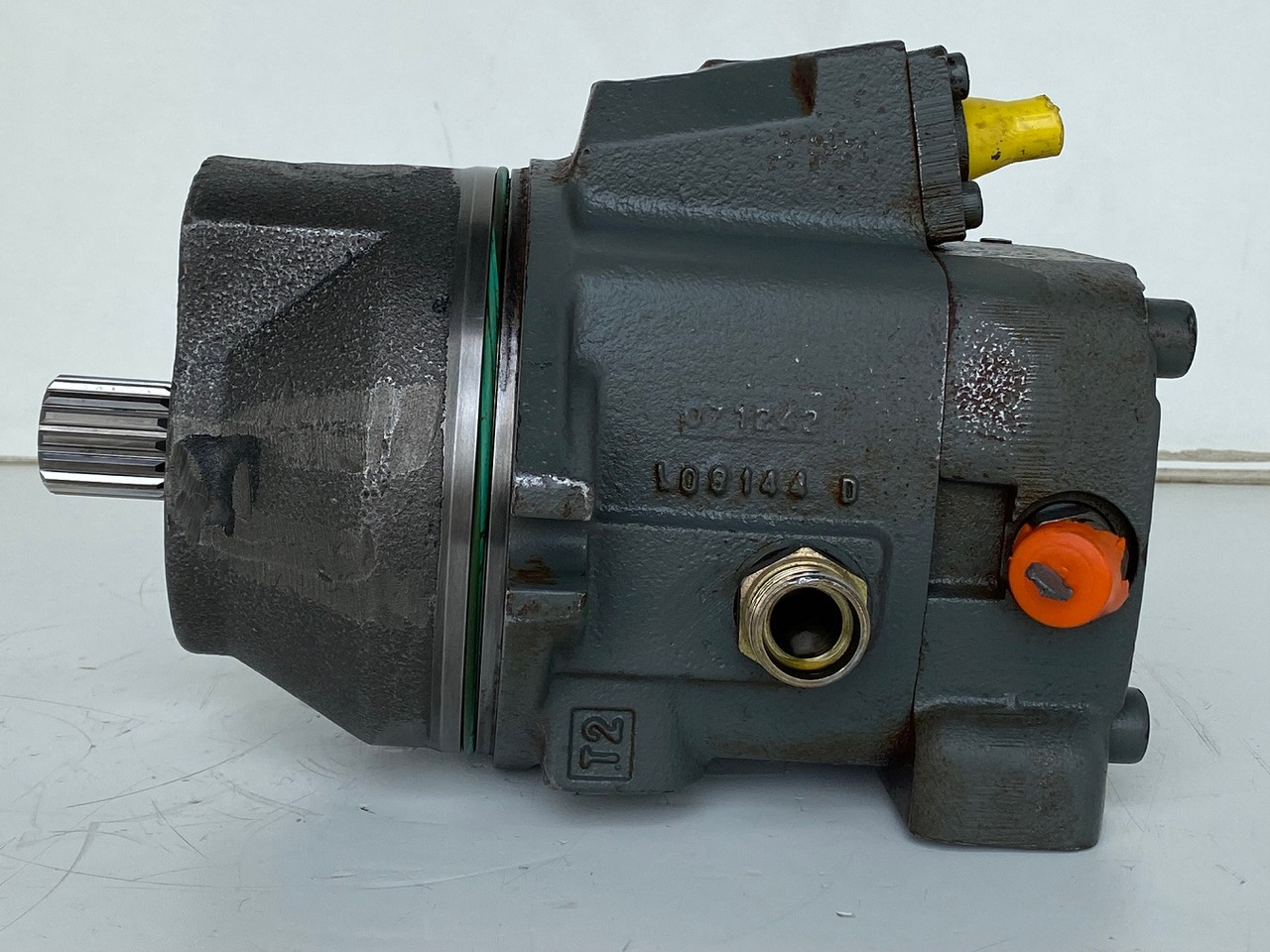 Liebherr Hydraulikeinbaumotor FMV075, ID-Nr.9073978. LOS914, LOS924, R902, R904, R912, R914, R922, R924, R924 COMP, R924 COMPA. #13038# - Hidraulični motor za Bager gusjeničar: slika Liebherr Hydraulikeinbaumotor FMV075, ID-Nr.9073978. LOS914, LOS924, R902, R904, R912, R914, R922, R924, R924 COMP, R924 COMPA. #13038# - Hidraulični motor za Bager gusjeničar Liebherr Hydraulikeinbaumotor FMV075, ID-Nr.9073978. LOS914, LOS924, R902, R904, R912, R914, R922, R924, R924 COMP, R924 COMPA. #13038# - Hidraulični motor za Bager gusjeničar: slika Liebherr Hydraulikeinbaumotor FMV075, ID-Nr.9073978. LOS914, LOS924, R902, R904, R912, R914, R922, R924, R924 COMP, R924 COMPA. #13038# - Hidraulični motor za Bager gusjeničar