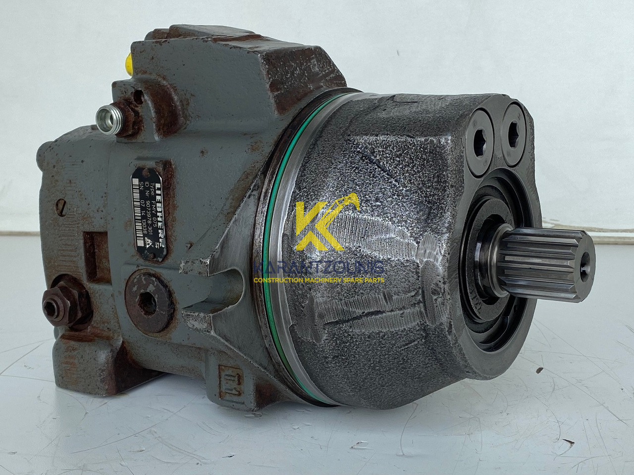 Liebherr Hydraulikeinbaumotor FMV075, ID-Nr.9073978. LOS914, LOS924, R902, R904, R912, R914, R922, R924, R924 COMP, R924 COMPA. #13038# - Hidraulični motor za Bager gusjeničar: slika Liebherr Hydraulikeinbaumotor FMV075, ID-Nr.9073978. LOS914, LOS924, R902, R904, R912, R914, R922, R924, R924 COMP, R924 COMPA. #13038# - Hidraulični motor za Bager gusjeničar Liebherr Hydraulikeinbaumotor FMV075, ID-Nr.9073978. LOS914, LOS924, R902, R904, R912, R914, R922, R924, R924 COMP, R924 COMPA. #13038# - Hidraulični motor za Bager gusjeničar: slika Liebherr Hydraulikeinbaumotor FMV075, ID-Nr.9073978. LOS914, LOS924, R902, R904, R912, R914, R922, R924, R924 COMP, R924 COMPA. #13038# - Hidraulični motor za Bager gusjeničar