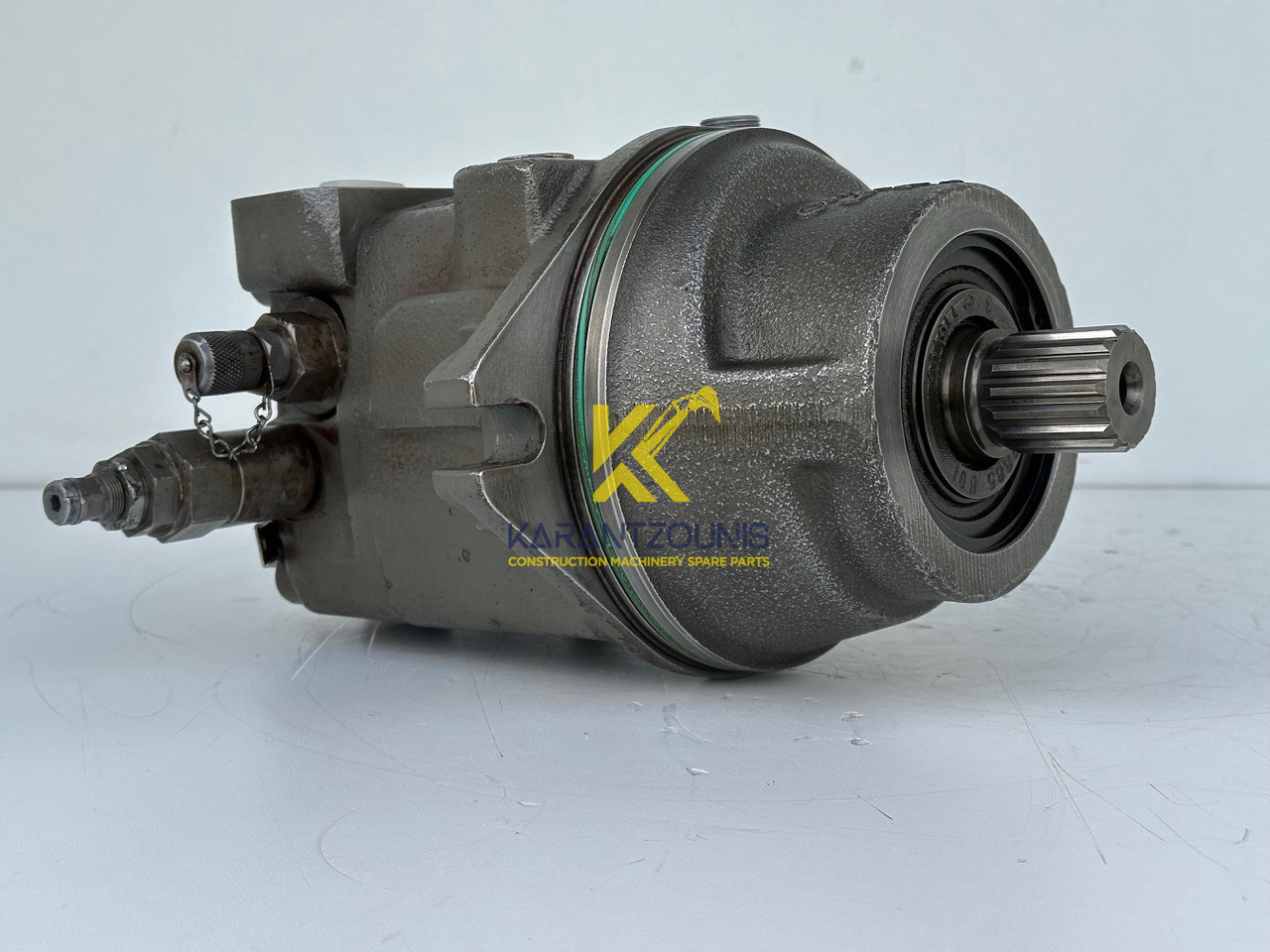 Liebherr Hydraulikeinbaumotor Typ:FMF058, ID-Nr.10122576 - ID-Nr.10145827 - ID-Nr.11371069. LOS1906, P924 COMP , R906, R906 PROTO, R916, R922, R924, R924 COMP, R926 COMP, R926 K LC. #11371069.08604# - Motor okretanja za Građevinski strojevi: slika Liebherr Hydraulikeinbaumotor Typ:FMF058, ID-Nr.10122576 - ID-Nr.10145827 - ID-Nr.11371069. LOS1906, P924 COMP , R906, R906 PROTO, R916, R922, R924, R924 COMP, R926 COMP, R926 K LC. #11371069.08604# - Motor okretanja za Građevinski strojevi Liebherr Hydraulikeinbaumotor Typ:FMF058, ID-Nr.10122576 - ID-Nr.10145827 - ID-Nr.11371069. LOS1906, P924 COMP , R906, R906 PROTO, R916, R922, R924, R924 COMP, R926 COMP, R926 K LC. #11371069.08604# - Motor okretanja za Građevinski strojevi: slika Liebherr Hydraulikeinbaumotor Typ:FMF058, ID-Nr.10122576 - ID-Nr.10145827 - ID-Nr.11371069. LOS1906, P924 COMP , R906, R906 PROTO, R916, R922, R924, R924 COMP, R926 COMP, R926 K LC. #11371069.08604# - Motor okretanja za Građevinski strojevi