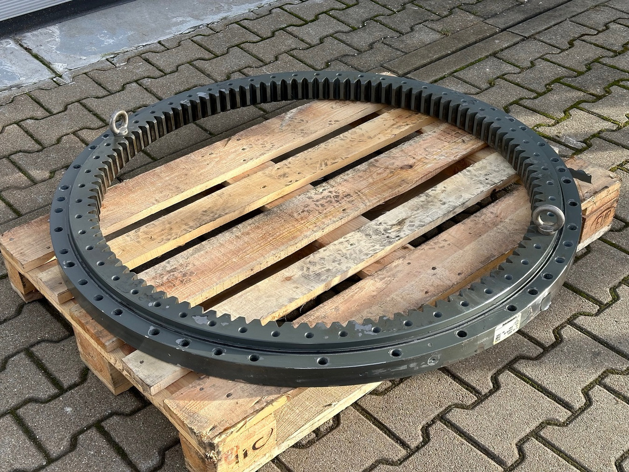Liebherr Kugeldrehverbindung Typ:KUD34VJ005-000. ID-Nr.90020576. R914 COMP-1194. #10654# - Okretni prsten za Bager gusjeničar: slika Liebherr Kugeldrehverbindung Typ:KUD34VJ005-000. ID-Nr.90020576. R914 COMP-1194. #10654# - Okretni prsten za Bager gusjeničar Liebherr Kugeldrehverbindung Typ:KUD34VJ005-000. ID-Nr.90020576. R914 COMP-1194. #10654# - Okretni prsten za Bager gusjeničar: slika Liebherr Kugeldrehverbindung Typ:KUD34VJ005-000. ID-Nr.90020576. R914 COMP-1194. #10654# - Okretni prsten za Bager gusjeničar