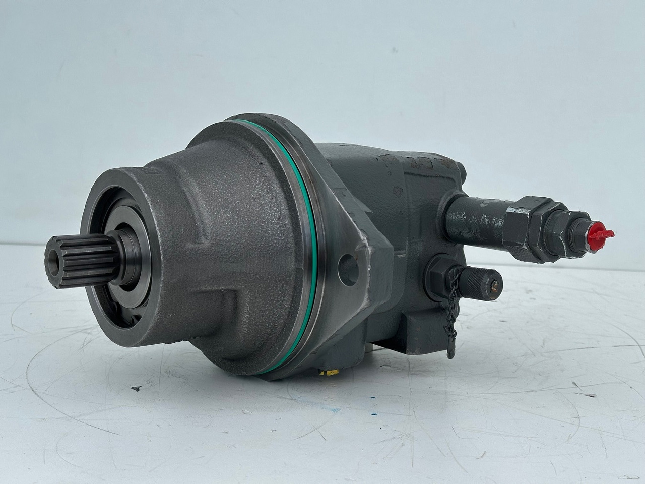 Liebherr Original Hydraulikeinbaumotor FMF045. ID-Nr.12464105. SAT250/287. LH18M, LH22C, LH22M, LH24M, LH26EC, LH26EM, LH26M. #12464105.0854# - Motor okretanja za Građevinski strojevi: slika Liebherr Original Hydraulikeinbaumotor FMF045. ID-Nr.12464105. SAT250/287. LH18M, LH22C, LH22M, LH24M, LH26EC, LH26EM, LH26M. #12464105.0854# - Motor okretanja za Građevinski strojevi Liebherr Original Hydraulikeinbaumotor FMF045. ID-Nr.12464105. SAT250/287. LH18M, LH22C, LH22M, LH24M, LH26EC, LH26EM, LH26M. #12464105.0854# - Motor okretanja za Građevinski strojevi: slika Liebherr Original Hydraulikeinbaumotor FMF045. ID-Nr.12464105. SAT250/287. LH18M, LH22C, LH22M, LH24M, LH26EC, LH26EM, LH26M. #12464105.0854# - Motor okretanja za Građevinski strojevi