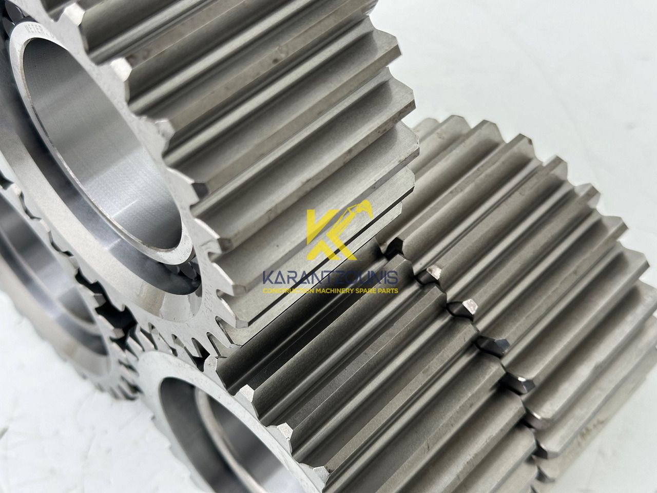 Liebherr Planetenrad ID-Nr.90024935. FAT400P112 - FAT400P130 - FAT400P139. R926, R928, R930, R934, R936, R938, R940, R944, R946, R950 T. #90024935.20.01# - Reduktor pogona za Građevinski strojevi: slika Liebherr Planetenrad ID-Nr.90024935. FAT400P112 - FAT400P130 - FAT400P139. R926, R928, R930, R934, R936, R938, R940, R944, R946, R950 T. #90024935.20.01# - Reduktor pogona za Građevinski strojevi Liebherr Planetenrad ID-Nr.90024935. FAT400P112 - FAT400P130 - FAT400P139. R926, R928, R930, R934, R936, R938, R940, R944, R946, R950 T. #90024935.20.01# - Reduktor pogona za Građevinski strojevi: slika Liebherr Planetenrad ID-Nr.90024935. FAT400P112 - FAT400P130 - FAT400P139. R926, R928, R930, R934, R936, R938, R940, R944, R946, R950 T. #90024935.20.01# - Reduktor pogona za Građevinski strojevi