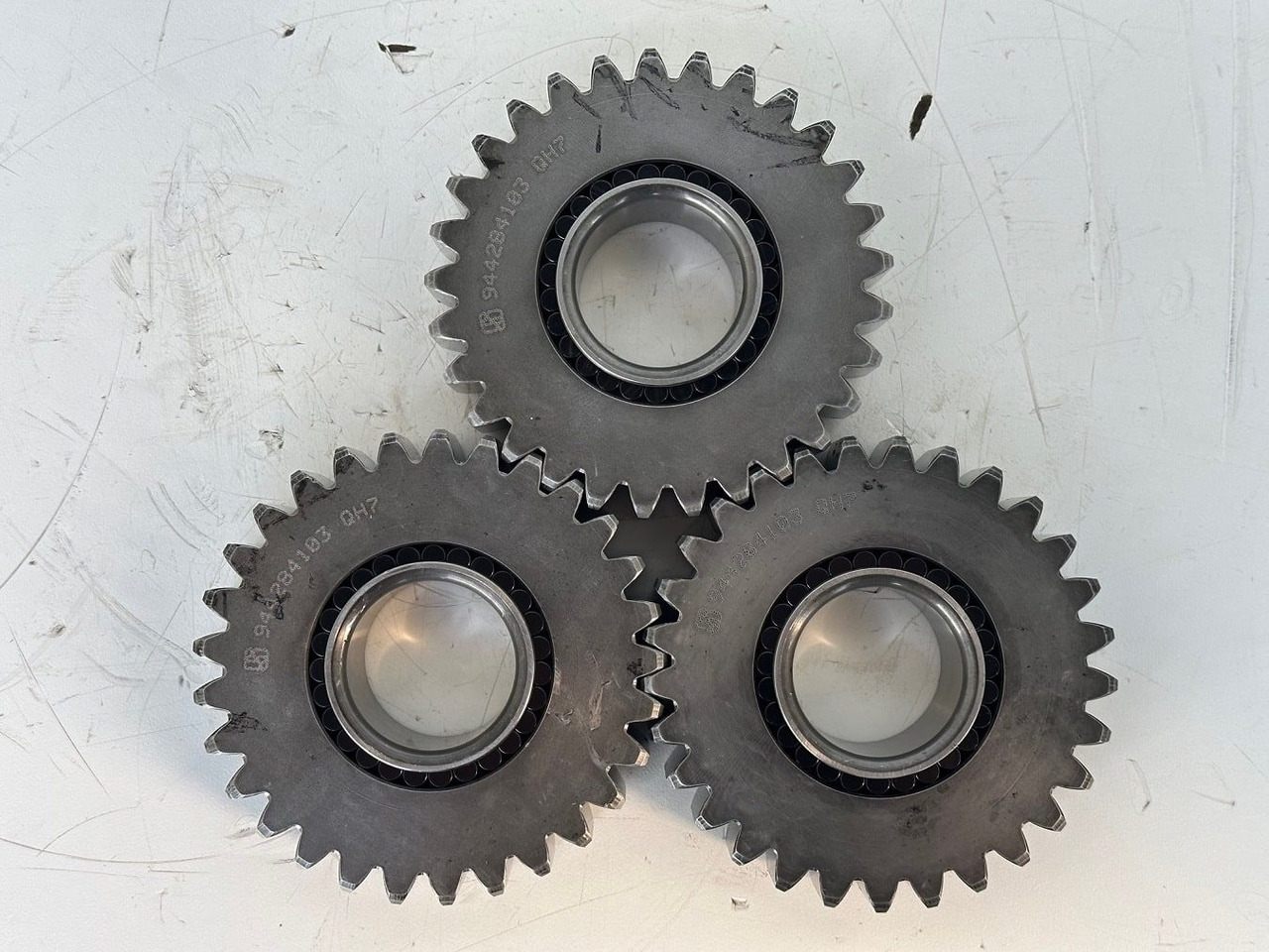 Liebherr Planetenrad ID-Nr.9442840 - ID-Nr.944284003. FAT350 - FAT350P022 - FAT350P059 - FAT350P062 - FAT350P068 - FAT350P079. LH22C, R313, R317, R900, R902, R904, R912, R914, R922, R924, R924 COMP - Reduktor pogona za Građevinski strojevi: slika Liebherr Planetenrad ID-Nr.9442840 - ID-Nr.944284003. FAT350 - FAT350P022 - FAT350P059 - FAT350P062 - FAT350P068 - FAT350P079. LH22C, R313, R317, R900, R902, R904, R912, R914, R922, R924, R924 COMP - Reduktor pogona za Građevinski strojevi Liebherr Planetenrad ID-Nr.9442840 - ID-Nr.944284003. FAT350 - FAT350P022 - FAT350P059 - FAT350P062 - FAT350P068 - FAT350P079. LH22C, R313, R317, R900, R902, R904, R912, R914, R922, R924, R924 COMP - Reduktor pogona za Građevinski strojevi: slika Liebherr Planetenrad ID-Nr.9442840 - ID-Nr.944284003. FAT350 - FAT350P022 - FAT350P059 - FAT350P062 - FAT350P068 - FAT350P079. LH22C, R313, R317, R900, R902, R904, R912, R914, R922, R924, R924 COMP - Reduktor pogona za Građevinski strojevi