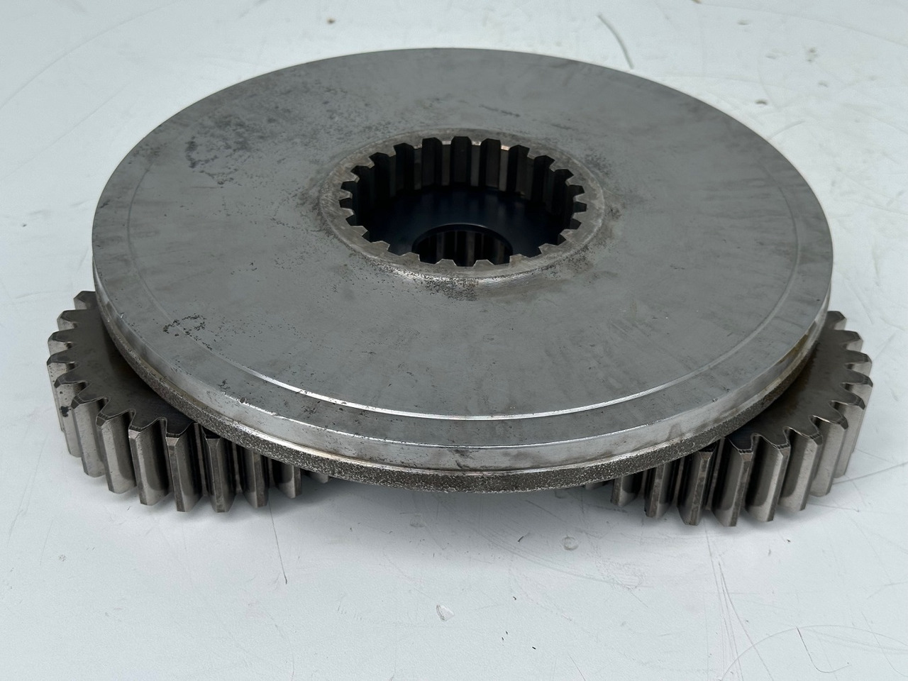 Liebherr Planetenträger ID-Nr.90024938 mit Planetenräder ID-Nr.90024939. FAT400P112 -FAT400P130 - FAT400P139. LO1936,LOS926,R926,R928,R930,R934,R936,R940,R944,R946,R950 T. #H1.6569.90024939# - Reduktor pogona za Bager gusjeničar: slika Liebherr Planetenträger ID-Nr.90024938 mit Planetenräder ID-Nr.90024939. FAT400P112 -FAT400P130 - FAT400P139. LO1936,LOS926,R926,R928,R930,R934,R936,R940,R944,R946,R950 T. #H1.6569.90024939# - Reduktor pogona za Bager gusjeničar Liebherr Planetenträger ID-Nr.90024938 mit Planetenräder ID-Nr.90024939. FAT400P112 -FAT400P130 - FAT400P139. LO1936,LOS926,R926,R928,R930,R934,R936,R940,R944,R946,R950 T. #H1.6569.90024939# - Reduktor pogona za Bager gusjeničar: slika Liebherr Planetenträger ID-Nr.90024938 mit Planetenräder ID-Nr.90024939. FAT400P112 -FAT400P130 - FAT400P139. LO1936,LOS926,R926,R928,R930,R934,R936,R940,R944,R946,R950 T. #H1.6569.90024939# - Reduktor pogona za Bager gusjeničar