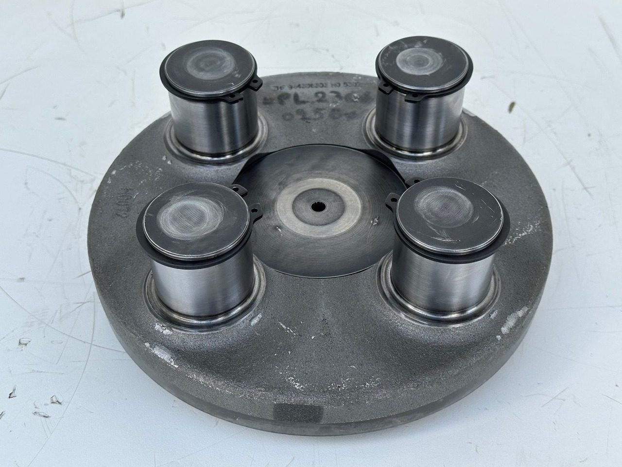 Liebherr Planetenträger ID-Nr.944306303 - ID-Nr.9443063. A924, A934, LH30, LH35, R906, R916, R922, R924, R926, R932, R934, R944. #PLANT2366-0250# - Motor okretanja za Građevinski strojevi: slika Liebherr Planetenträger ID-Nr.944306303 - ID-Nr.9443063. A924, A934, LH30, LH35, R906, R916, R922, R924, R926, R932, R934, R944. #PLANT2366-0250# - Motor okretanja za Građevinski strojevi Liebherr Planetenträger ID-Nr.944306303 - ID-Nr.9443063. A924, A934, LH30, LH35, R906, R916, R922, R924, R926, R932, R934, R944. #PLANT2366-0250# - Motor okretanja za Građevinski strojevi: slika Liebherr Planetenträger ID-Nr.944306303 - ID-Nr.9443063. A924, A934, LH30, LH35, R906, R916, R922, R924, R926, R932, R934, R944. #PLANT2366-0250# - Motor okretanja za Građevinski strojevi