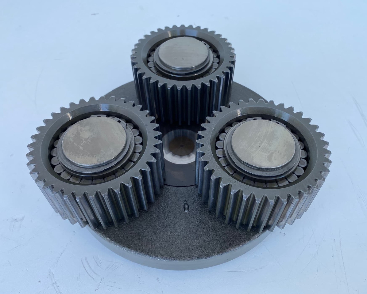 Liebherr Planetenträger ID-Nr.970559601 mit Planetenrad ID-Nr.944305703 - ID-Nr.90213986. A900,A904,A913 COMP,A914 COMP,A914,A916 COMP,A916,A918 COMP,A918,A920,A922 RAIL A924 RAIL,LH18,LH22,LH24,LH2 - Motor okretanja za Građevinski strojevi: slika Liebherr Planetenträger ID-Nr.970559601 mit Planetenrad ID-Nr.944305703 - ID-Nr.90213986. A900,A904,A913 COMP,A914 COMP,A914,A916 COMP,A916,A918 COMP,A918,A920,A922 RAIL A924 RAIL,LH18,LH22,LH24,LH2 - Motor okretanja za Građevinski strojevi Liebherr Planetenträger ID-Nr.970559601 mit Planetenrad ID-Nr.944305703 - ID-Nr.90213986. A900,A904,A913 COMP,A914 COMP,A914,A916 COMP,A916,A918 COMP,A918,A920,A922 RAIL A924 RAIL,LH18,LH22,LH24,LH2 - Motor okretanja za Građevinski strojevi: slika Liebherr Planetenträger ID-Nr.970559601 mit Planetenrad ID-Nr.944305703 - ID-Nr.90213986. A900,A904,A913 COMP,A914 COMP,A914,A916 COMP,A916,A918 COMP,A918,A920,A922 RAIL A924 RAIL,LH18,LH22,LH24,LH2 - Motor okretanja za Građevinski strojevi