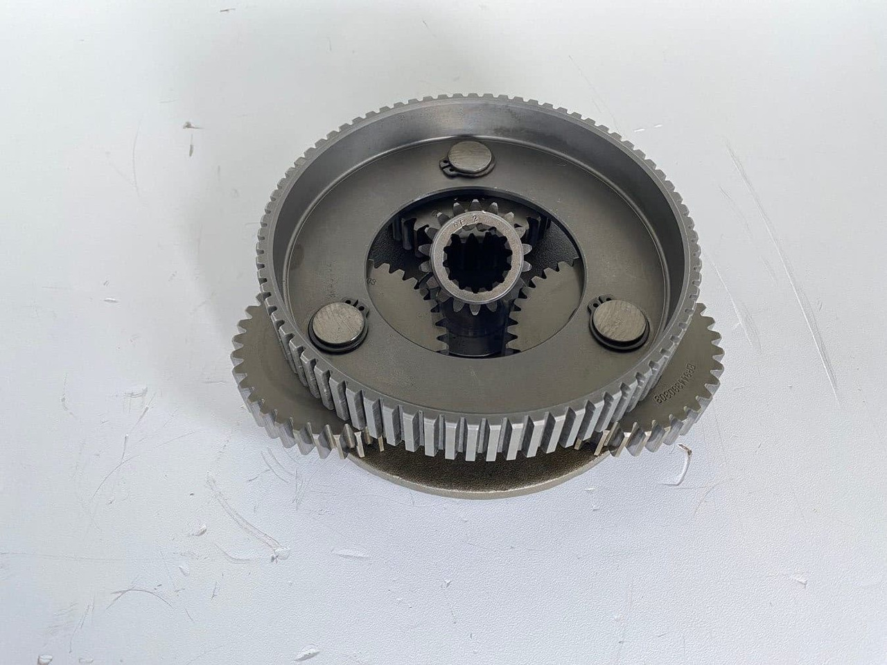 Liebherr Schwenkantrieb SAT250/278, ID-Nr.90017772 - ID-Nr.90017773 - ID-Nr.90017774 - ID-Nr.90209641. #0383# - Motor okretanja za Bager gusjeničar: slika Liebherr Schwenkantrieb SAT250/278, ID-Nr.90017772 - ID-Nr.90017773 - ID-Nr.90017774 - ID-Nr.90209641. #0383# - Motor okretanja za Bager gusjeničar Liebherr Schwenkantrieb SAT250/278, ID-Nr.90017772 - ID-Nr.90017773 - ID-Nr.90017774 - ID-Nr.90209641. #0383# - Motor okretanja za Bager gusjeničar: slika Liebherr Schwenkantrieb SAT250/278, ID-Nr.90017772 - ID-Nr.90017773 - ID-Nr.90017774 - ID-Nr.90209641. #0383# - Motor okretanja za Bager gusjeničar