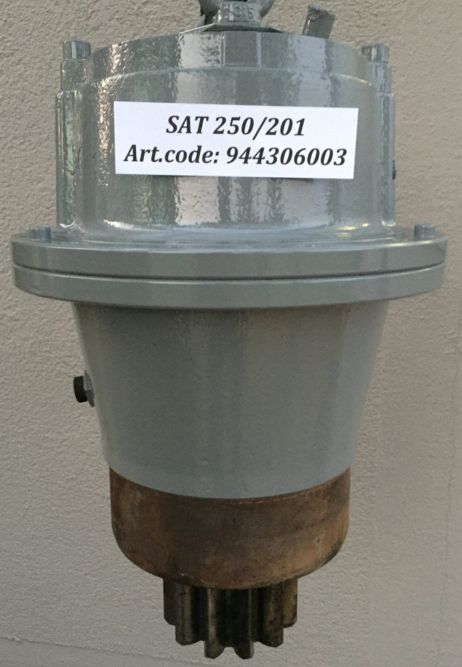 Liebherr Schwenkantrieb Typ: SAT250/201. ID-Nr.9441540-ID-Nr.9442325-ID-Nr.9443060. R912, R922, R932. - Mjenjač za Bager: slika Liebherr Schwenkantrieb Typ: SAT250/201. ID-Nr.9441540-ID-Nr.9442325-ID-Nr.9443060. R912, R922, R932. - Mjenjač za Bager Liebherr Schwenkantrieb Typ: SAT250/201. ID-Nr.9441540-ID-Nr.9442325-ID-Nr.9443060. R912, R922, R932. - Mjenjač za Bager: slika Liebherr Schwenkantrieb Typ: SAT250/201. ID-Nr.9441540-ID-Nr.9442325-ID-Nr.9443060. R912, R922, R932. - Mjenjač za Bager