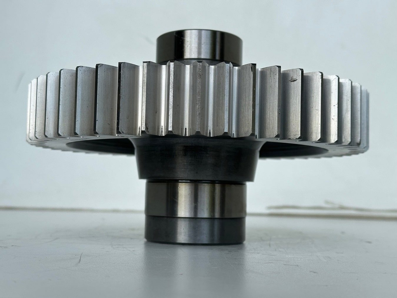 Prijenos za Građevinski strojevi Liebherr Stirnrad ID-Nr.10135600. Pumpenverteilergetriebe Typ:PVG450 C 468.  PR776-1296.  #10135600.01#: slika Prijenos za Građevinski strojevi Liebherr Stirnrad ID-Nr.10135600. Pumpenverteilergetriebe Typ:PVG450 C 468.  PR776-1296.  #10135600.01# Prijenos za Građevinski strojevi Liebherr Stirnrad ID-Nr.10135600. Pumpenverteilergetriebe Typ:PVG450 C 468.  PR776-1296.  #10135600.01#: slika Prijenos za Građevinski strojevi Liebherr Stirnrad ID-Nr.10135600. Pumpenverteilergetriebe Typ:PVG450 C 468.  PR776-1296.  #10135600.01#