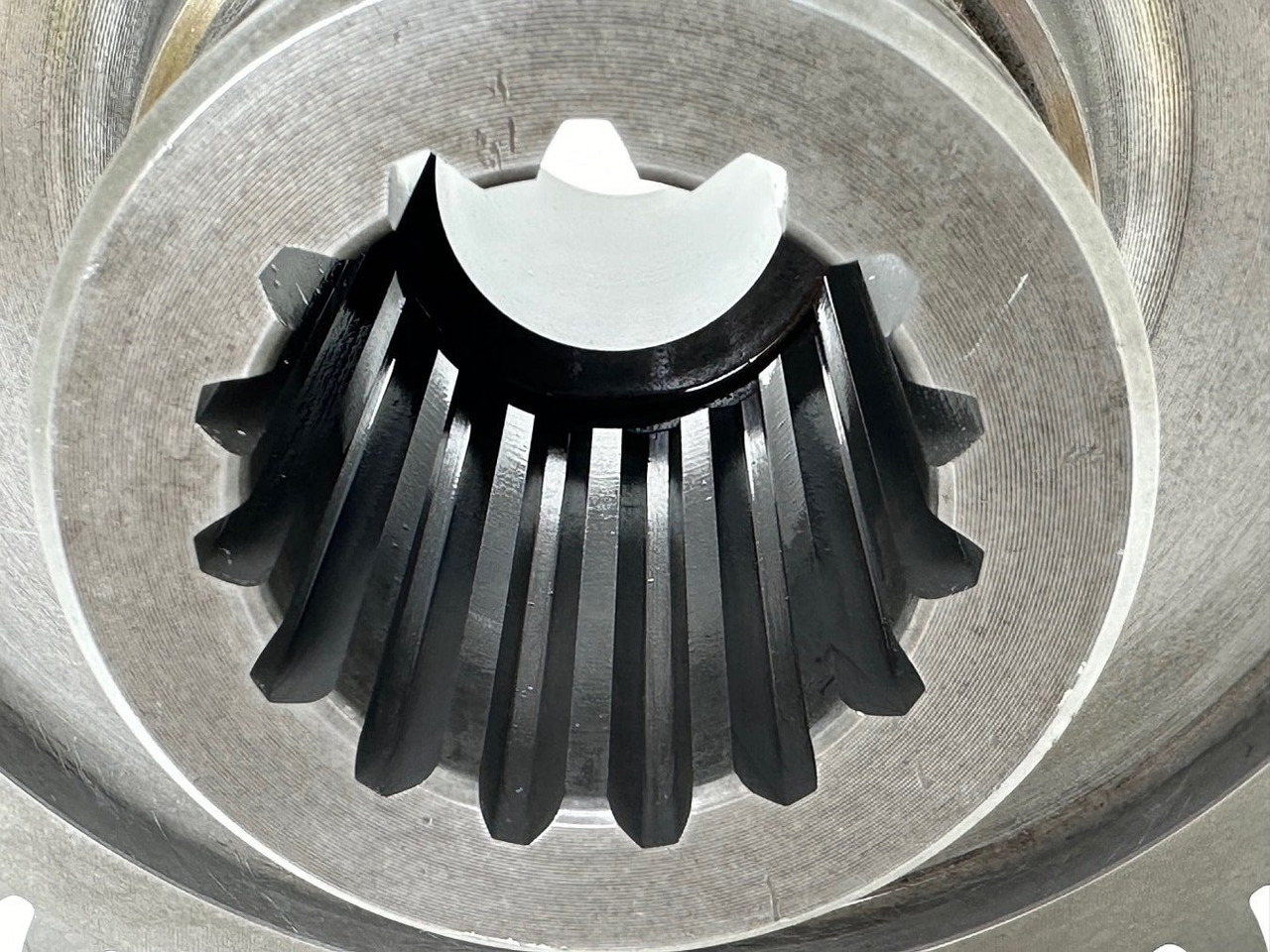 Prijenos za Građevinski strojevi Liebherr Stirnrad ID-Nr.10135600. Pumpenverteilergetriebe Typ:PVG450 C 468.  PR776-1296.  #10135600.01#: slika Prijenos za Građevinski strojevi Liebherr Stirnrad ID-Nr.10135600. Pumpenverteilergetriebe Typ:PVG450 C 468.  PR776-1296.  #10135600.01# Prijenos za Građevinski strojevi Liebherr Stirnrad ID-Nr.10135600. Pumpenverteilergetriebe Typ:PVG450 C 468.  PR776-1296.  #10135600.01#: slika Prijenos za Građevinski strojevi Liebherr Stirnrad ID-Nr.10135600. Pumpenverteilergetriebe Typ:PVG450 C 468.  PR776-1296.  #10135600.01#