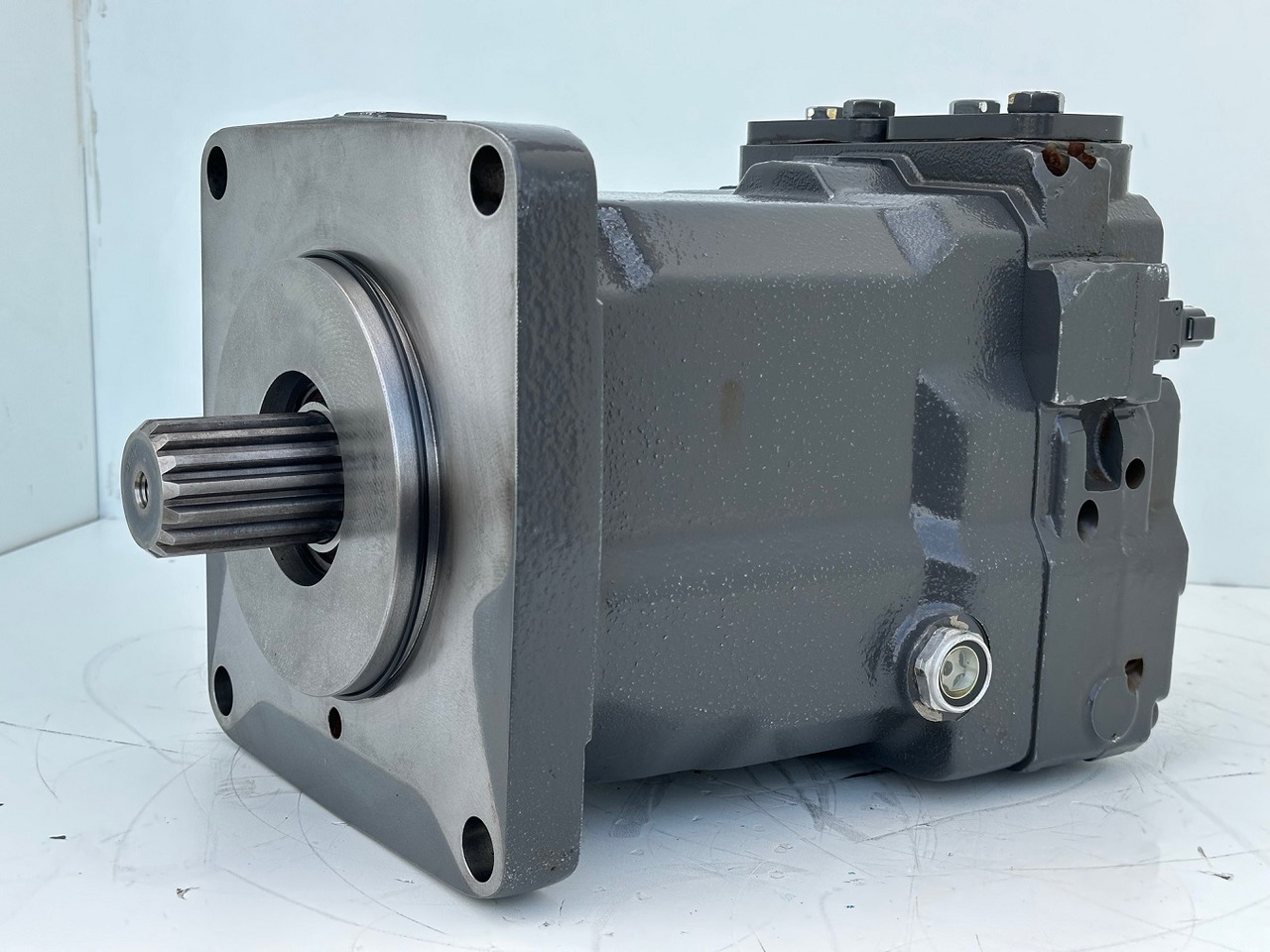 Linde Verstellmotor-Axialkolbenmotor Typ:HMV210-02 2532. #HMV210-02.2532# - Hidraulični motor: slika Linde Verstellmotor-Axialkolbenmotor Typ:HMV210-02 2532. #HMV210-02.2532# - Hidraulični motor Linde Verstellmotor-Axialkolbenmotor Typ:HMV210-02 2532. #HMV210-02.2532# - Hidraulični motor: slika Linde Verstellmotor-Axialkolbenmotor Typ:HMV210-02 2532. #HMV210-02.2532# - Hidraulični motor