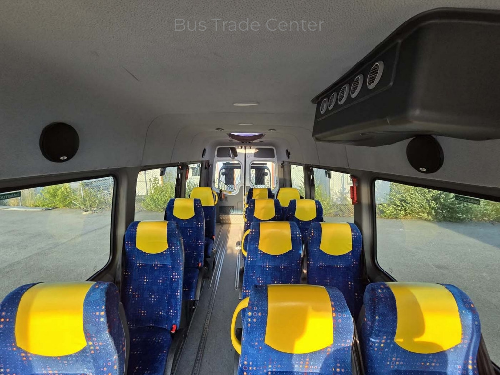 VOLKSWAGEN Crafter 50 LR // 3 units with lift - Minibus, Putnički kombi: slika VOLKSWAGEN Crafter 50 LR // 3 units with lift - Minibus, Putnički kombi VOLKSWAGEN Crafter 50 LR // 3 units with lift - Minibus, Putnički kombi: slika VOLKSWAGEN Crafter 50 LR // 3 units with lift - Minibus, Putnički kombi