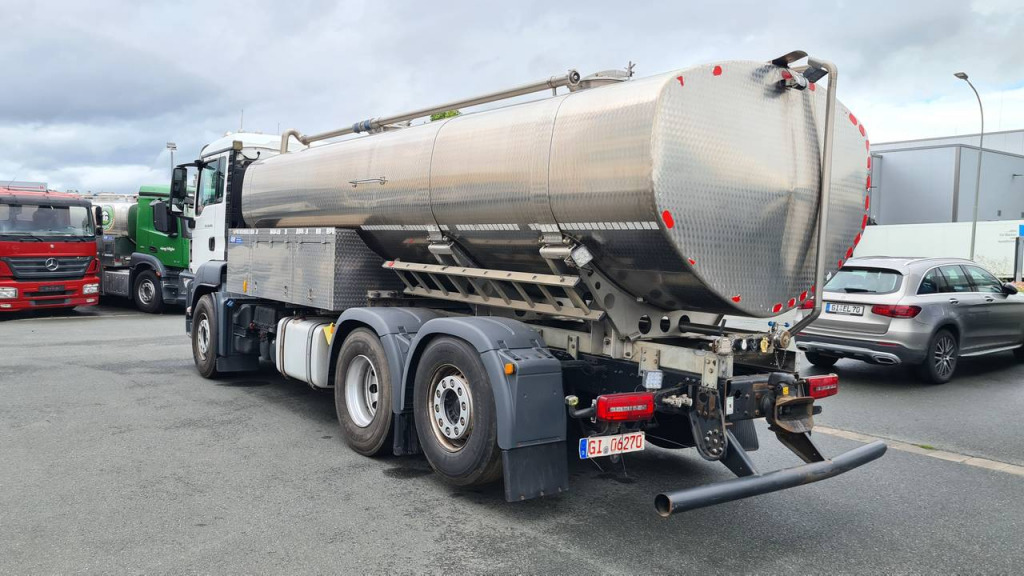 MAN TGS 26.400 (6x2) (Nr. 4957) - Kamion cisterna: slika MAN TGS 26.400 (6x2) (Nr. 4957) - Kamion cisterna MAN TGS 26.400 (6x2) (Nr. 4957) - Kamion cisterna: slika MAN TGS 26.400 (6x2) (Nr. 4957) - Kamion cisterna
