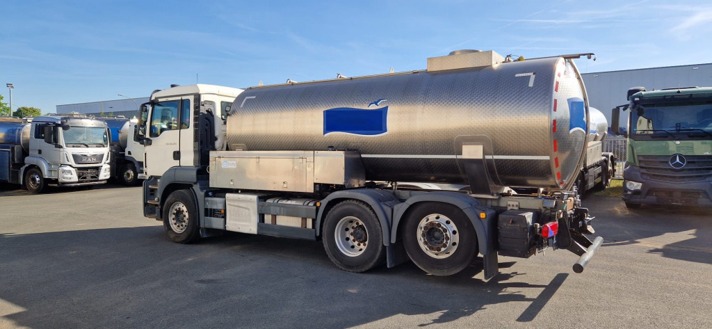 MAN TGS 26.420 6x2 (Nr. 6045) - Kamion cisterna: slika MAN TGS 26.420 6x2 (Nr. 6045) - Kamion cisterna MAN TGS 26.420 6x2 (Nr. 6045) - Kamion cisterna: slika MAN TGS 26.420 6x2 (Nr. 6045) - Kamion cisterna