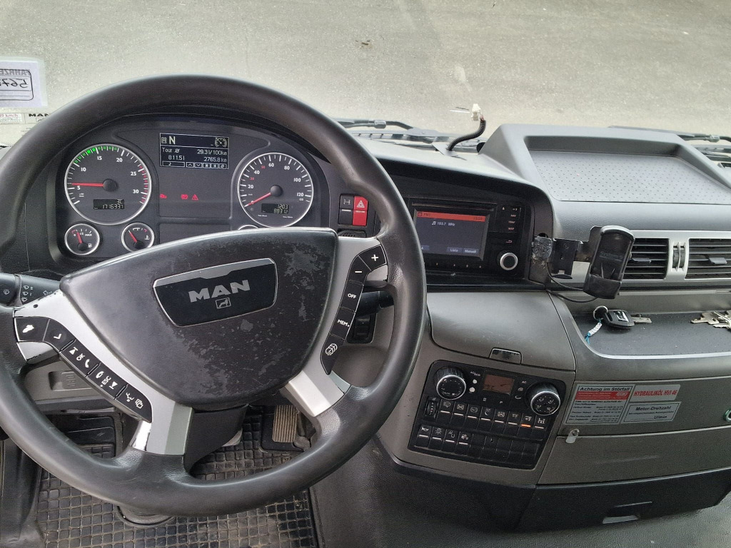 MAN TGS 26.440 (6x2) (Nr. 5677) - Kamion-šasija: slika MAN TGS 26.440 (6x2) (Nr. 5677) - Kamion-šasija MAN TGS 26.440 (6x2) (Nr. 5677) - Kamion-šasija: slika MAN TGS 26.440 (6x2) (Nr. 5677) - Kamion-šasija