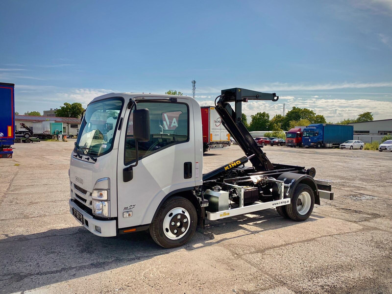 Isuzu M27 - Kamion s kukastom dizalicom: slika Isuzu M27 - Kamion s kukastom dizalicom Isuzu M27 - Kamion s kukastom dizalicom: slika Isuzu M27 - Kamion s kukastom dizalicom