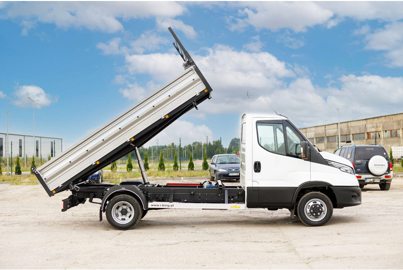 Iveco Daily 50C18 - Mali kamion kiper: slika Iveco Daily 50C18 - Mali kamion kiper Iveco Daily 50C18 - Mali kamion kiper: slika Iveco Daily 50C18 - Mali kamion kiper