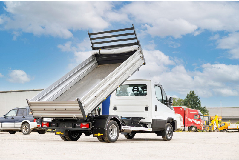 Iveco Daily 50C18 - Mali kamion kiper: slika Iveco Daily 50C18 - Mali kamion kiper Iveco Daily 50C18 - Mali kamion kiper: slika Iveco Daily 50C18 - Mali kamion kiper