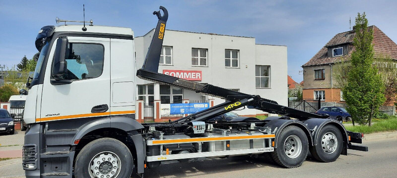 Mercedes-Benz Actros 2542 KING HZ-20R - Kamion s kukastom dizalicom: slika Mercedes-Benz Actros 2542 KING HZ-20R - Kamion s kukastom dizalicom Mercedes-Benz Actros 2542 KING HZ-20R - Kamion s kukastom dizalicom: slika Mercedes-Benz Actros 2542 KING HZ-20R - Kamion s kukastom dizalicom
