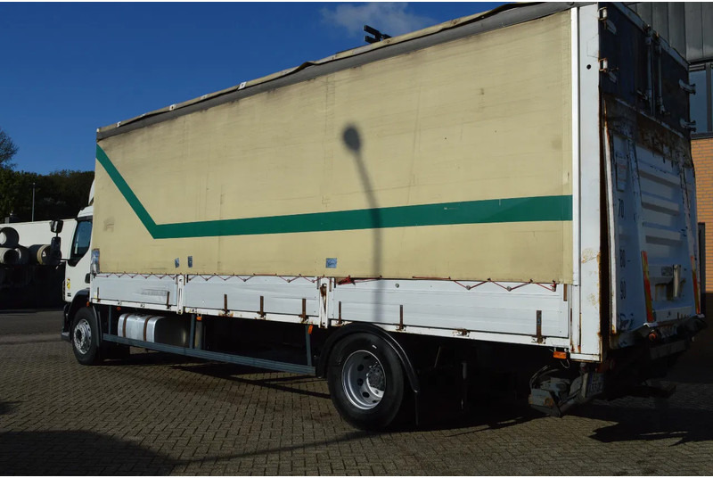 DAF CF 250 * EURO3 * MANUAL * 4X2 * - Kamion s ceradom: slika DAF CF 250 * EURO3 * MANUAL * 4X2 * - Kamion s ceradom DAF CF 250 * EURO3 * MANUAL * 4X2 * - Kamion s ceradom: slika DAF CF 250 * EURO3 * MANUAL * 4X2 * - Kamion s ceradom