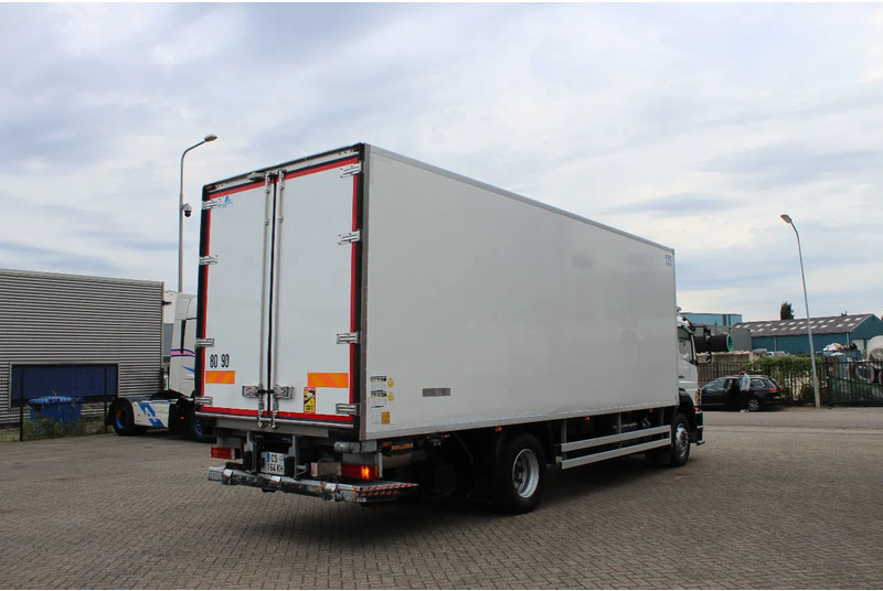Mercedes-Benz Axor 1829 * MANAUL * EURO5 * 4X2 * CARRIER SUPRA 850 * - Kamion hladnjača: slika Mercedes-Benz Axor 1829 * MANAUL * EURO5 * 4X2 * CARRIER SUPRA 850 * - Kamion hladnjača Mercedes-Benz Axor 1829 * MANAUL * EURO5 * 4X2 * CARRIER SUPRA 850 * - Kamion hladnjača: slika Mercedes-Benz Axor 1829 * MANAUL * EURO5 * 4X2 * CARRIER SUPRA 850 * - Kamion hladnjača
