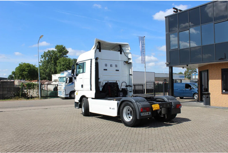 MAN TGX 18.440 - Tegljač: slika MAN TGX 18.440 - Tegljač MAN TGX 18.440 - Tegljač: slika MAN TGX 18.440 - Tegljač