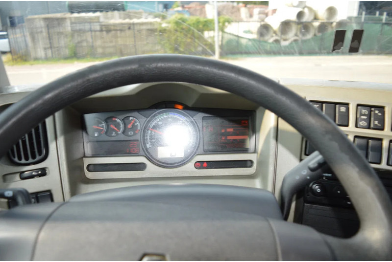 Tegljač Renault Premium 460 8 RETARDER * EURO5. EEV * 4X2 *: slika Tegljač Renault Premium 460 8 RETARDER * EURO5. EEV * 4X2 *