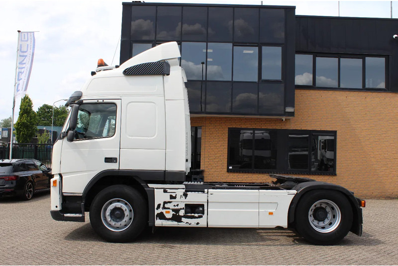 Volvo FM 380 * 4x2 * - Tegljač: slika Volvo FM 380 * 4x2 * - Tegljač Volvo FM 380 * 4x2 * - Tegljač: slika Volvo FM 380 * 4x2 * - Tegljač