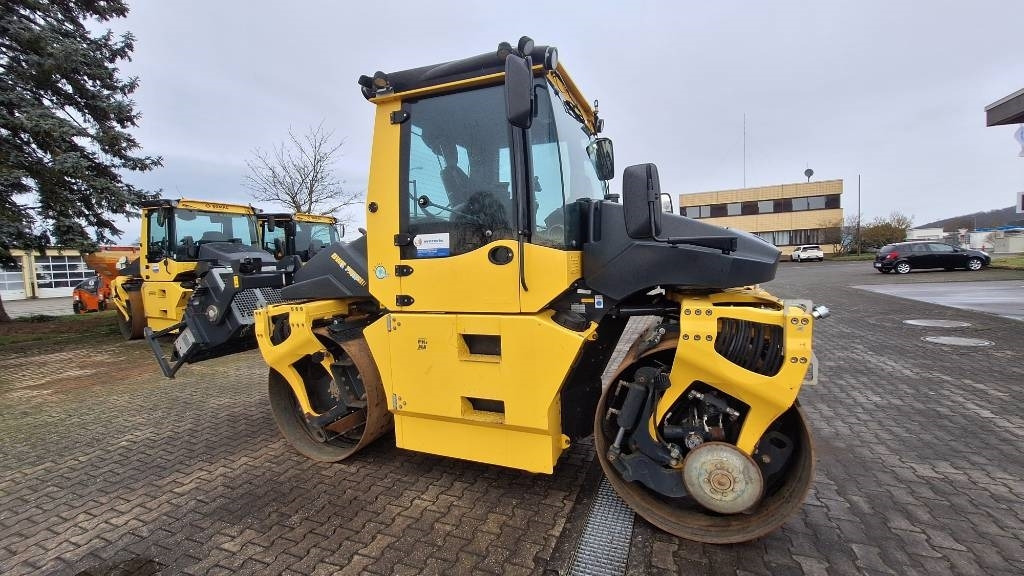 Bomag BW 154 AP-4i AM - Cestovni valjak: slika Bomag BW 154 AP-4i AM - Cestovni valjak Bomag BW 154 AP-4i AM - Cestovni valjak: slika Bomag BW 154 AP-4i AM - Cestovni valjak