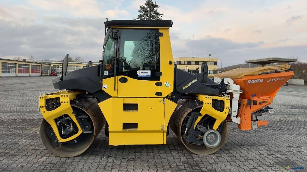 Bomag BW 154 AP-4v AM - Cestovni valjak: slika Bomag BW 154 AP-4v AM - Cestovni valjak Bomag BW 154 AP-4v AM - Cestovni valjak: slika Bomag BW 154 AP-4v AM - Cestovni valjak