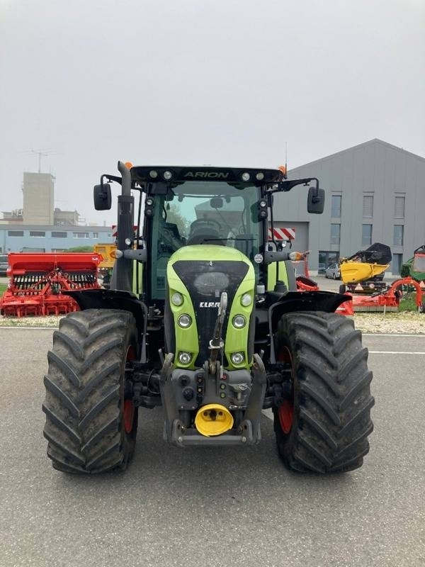 Claas Arion 630 - Traktor: slika Claas Arion 630 - Traktor Claas Arion 630 - Traktor: slika Claas Arion 630 - Traktor