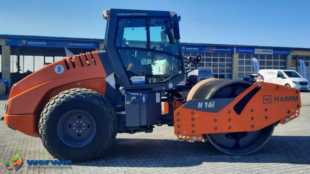 Hamm H 16 i - Kompaktor: slika Hamm H 16 i - Kompaktor Hamm H 16 i - Kompaktor: slika Hamm H 16 i - Kompaktor