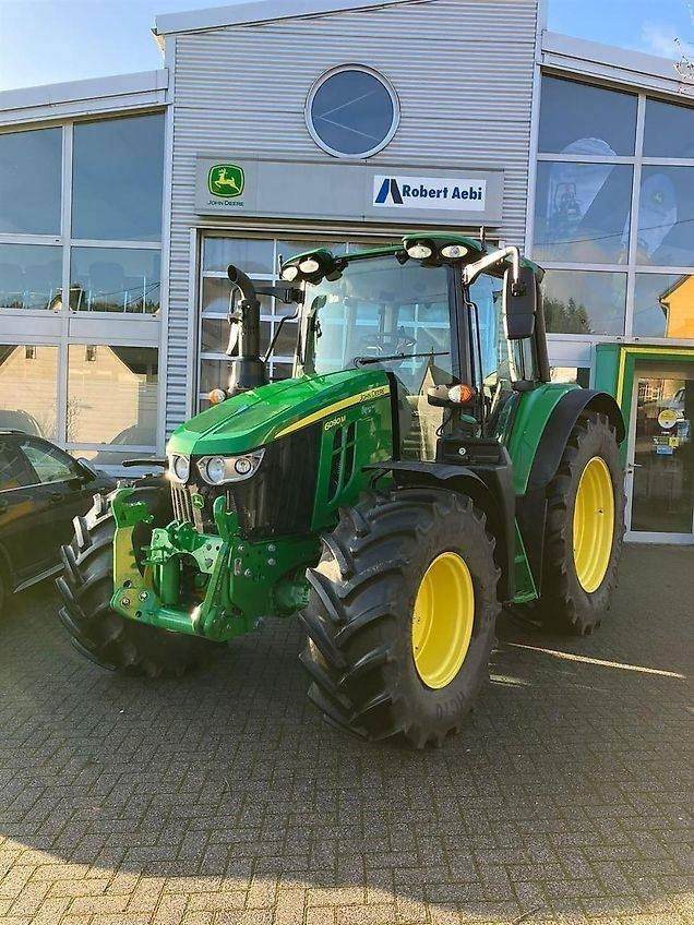John Deere 6090M - Traktor: slika John Deere 6090M - Traktor John Deere 6090M - Traktor: slika John Deere 6090M - Traktor