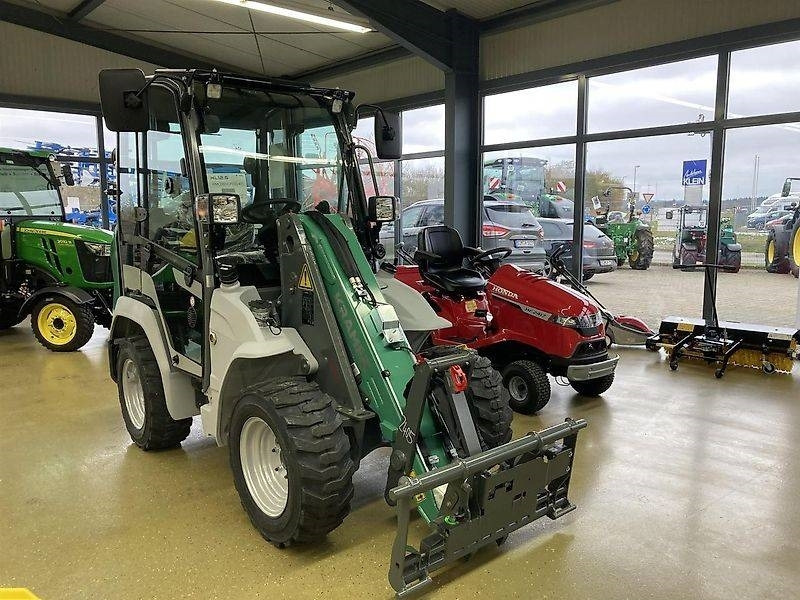 Kramer KL12.5 - Utovarivač na kotačima: slika Kramer KL12.5 - Utovarivač na kotačima Kramer KL12.5 - Utovarivač na kotačima: slika Kramer KL12.5 - Utovarivač na kotačima