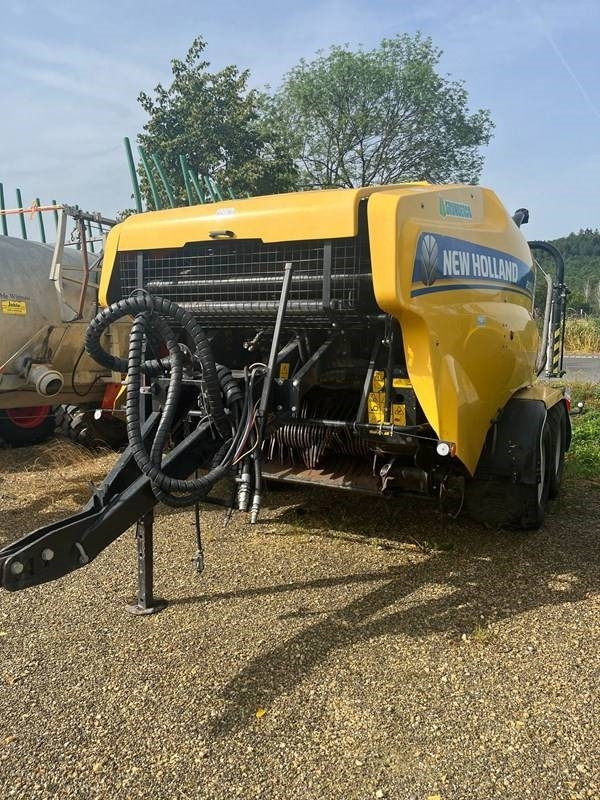 New Holland RB 135 Ultra - Rolo balirka: slika New Holland RB 135 Ultra - Rolo balirka New Holland RB 135 Ultra - Rolo balirka: slika New Holland RB 135 Ultra - Rolo balirka