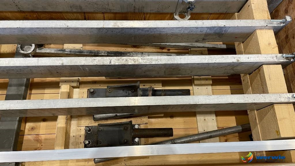 Vögele Big-MultiPlex-Ski Nivellierautomatik Leveling - Finišer za asfalt: slika Vögele Big-MultiPlex-Ski Nivellierautomatik Leveling - Finišer za asfalt Vögele Big-MultiPlex-Ski Nivellierautomatik Leveling - Finišer za asfalt: slika Vögele Big-MultiPlex-Ski Nivellierautomatik Leveling - Finišer za asfalt