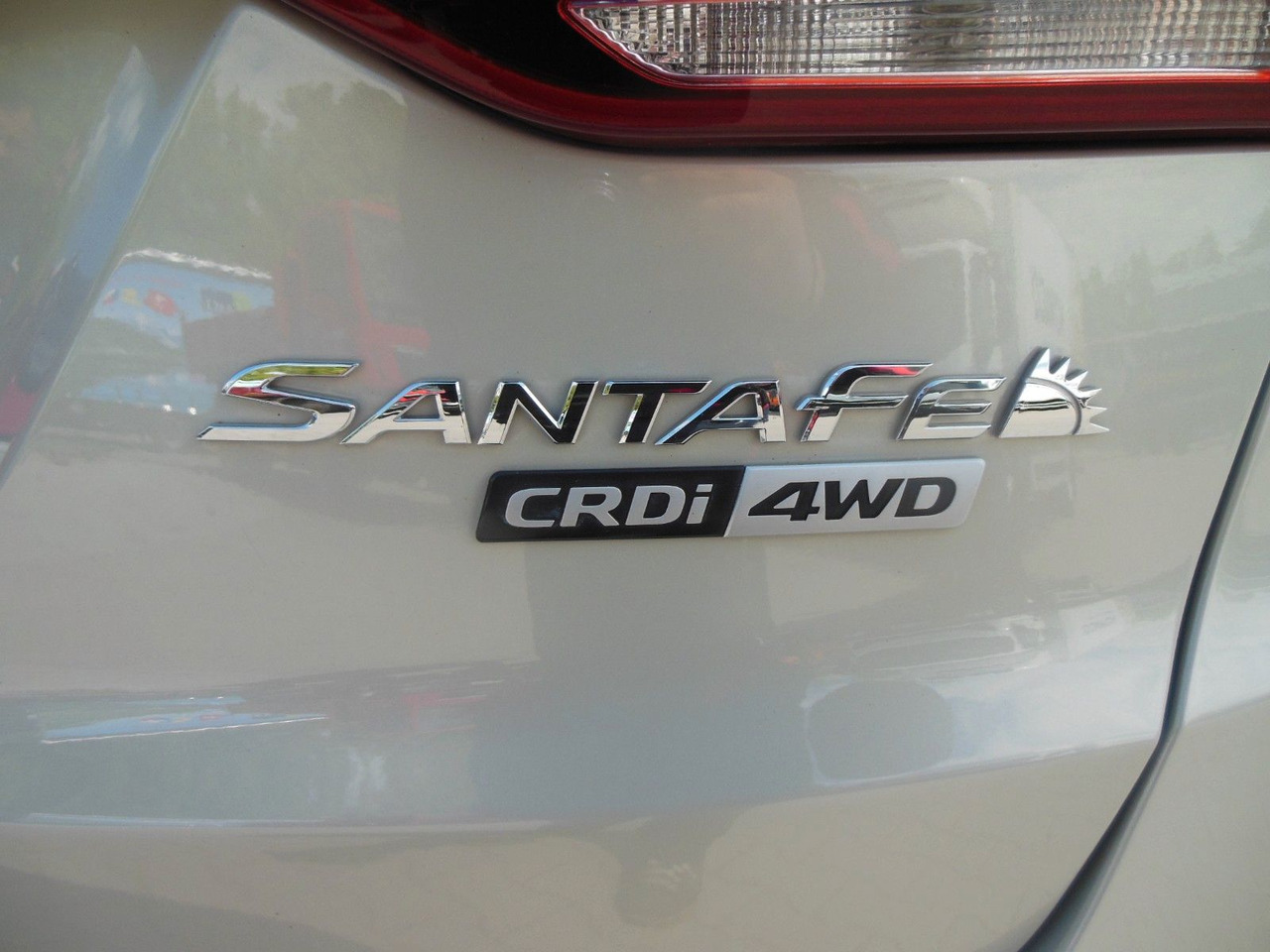 Hyundai Santa Fe 2,2 CRDi, 4WD, Automatic, Leder, Panora - SUV: slika Hyundai Santa Fe 2,2 CRDi, 4WD, Automatic, Leder, Panora - SUV Hyundai Santa Fe 2,2 CRDi, 4WD, Automatic, Leder, Panora - SUV: slika Hyundai Santa Fe 2,2 CRDi, 4WD, Automatic, Leder, Panora - SUV