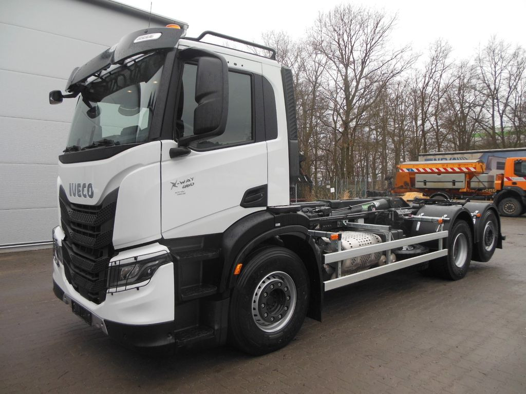 Iveco X-WAY AD 280X46, 6X2, LENK/LIFT, TNH 20T,SOFORT! - Kamion s kukastom dizalicom: slika Iveco X-WAY AD 280X46, 6X2, LENK/LIFT, TNH 20T,SOFORT! - Kamion s kukastom dizalicom Iveco X-WAY AD 280X46, 6X2, LENK/LIFT, TNH 20T,SOFORT! - Kamion s kukastom dizalicom: slika Iveco X-WAY AD 280X46, 6X2, LENK/LIFT, TNH 20T,SOFORT! - Kamion s kukastom dizalicom