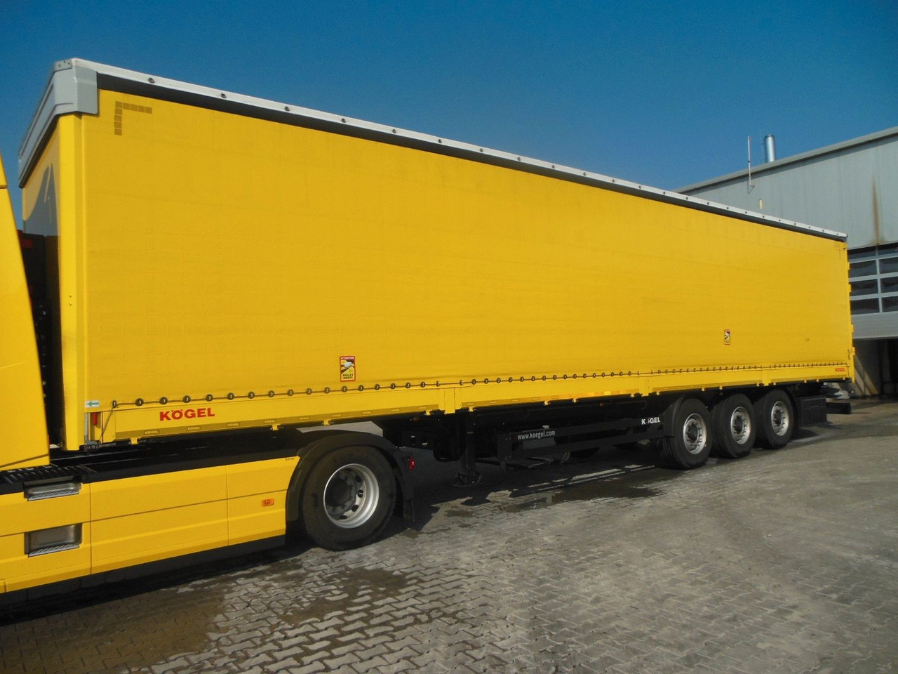 Kögel SN 24, BORDWÄNDE 700 MM, HUBDACH!!! TOP - Poluprikolica s ceradom: slika Kögel SN 24, BORDWÄNDE 700 MM, HUBDACH!!! TOP - Poluprikolica s ceradom Kögel SN 24, BORDWÄNDE 700 MM, HUBDACH!!! TOP - Poluprikolica s ceradom: slika Kögel SN 24, BORDWÄNDE 700 MM, HUBDACH!!! TOP - Poluprikolica s ceradom