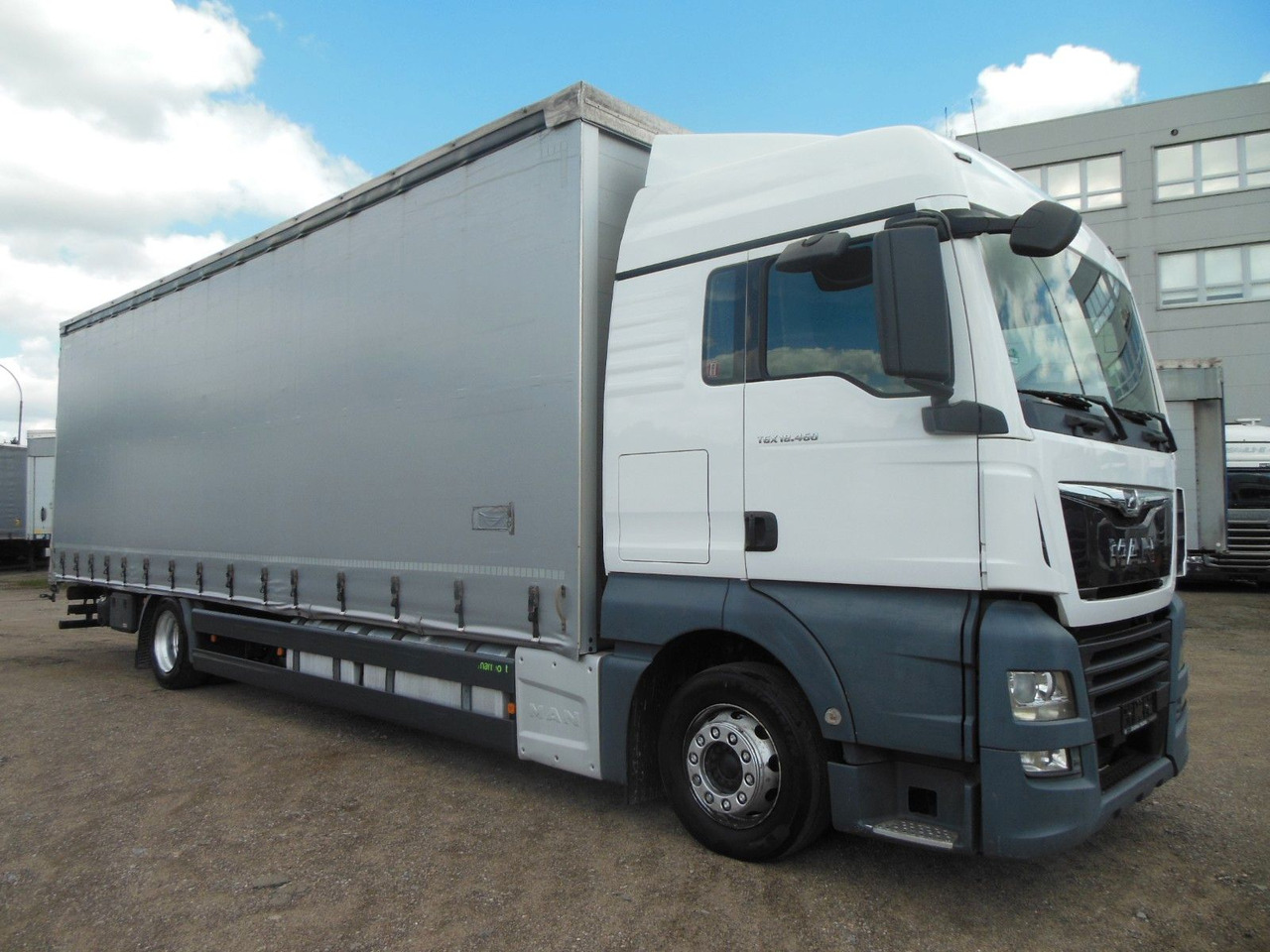 MAN TGX 18.460, XLX, VOLL LUFT, PRITSCHE 9,2M, TOP!! - Kamion s ceradom: slika MAN TGX 18.460, XLX, VOLL LUFT, PRITSCHE 9,2M, TOP!! - Kamion s ceradom MAN TGX 18.460, XLX, VOLL LUFT, PRITSCHE 9,2M, TOP!! - Kamion s ceradom: slika MAN TGX 18.460, XLX, VOLL LUFT, PRITSCHE 9,2M, TOP!! - Kamion s ceradom