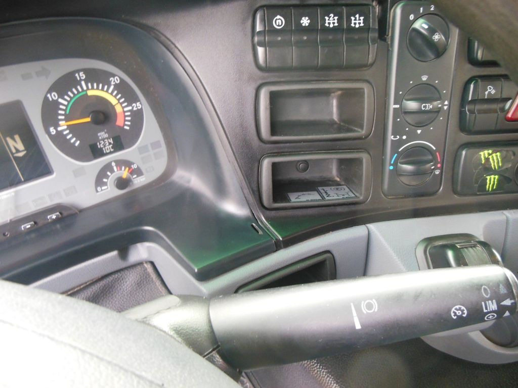 Automješalica Mercedes-Benz ACTROS 3241, LIEBHERR 7m3, PUMPE PUTZMEISTER 24m: slika Automješalica Mercedes-Benz ACTROS 3241, LIEBHERR 7m3, PUMPE PUTZMEISTER 24m