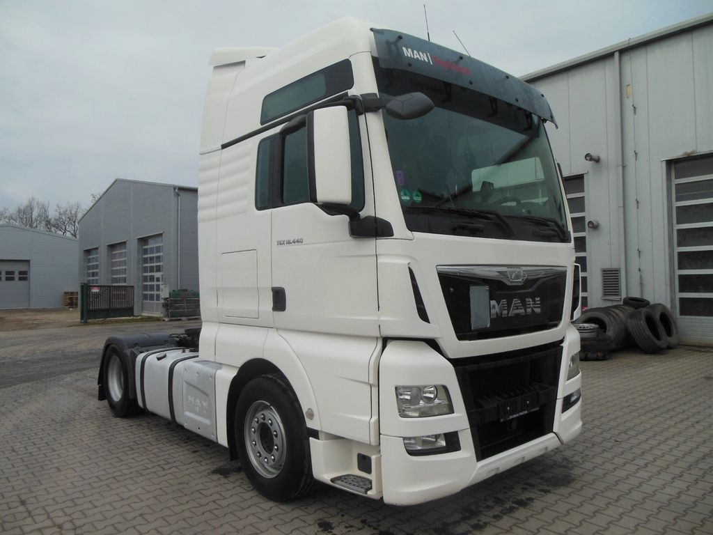 MAN TGX 18.440 BLS, INTARDER, AUTOMATIC, EURO 6 - Tegljač: slika MAN TGX 18.440 BLS, INTARDER, AUTOMATIC, EURO 6 - Tegljač MAN TGX 18.440 BLS, INTARDER, AUTOMATIC, EURO 6 - Tegljač: slika MAN TGX 18.440 BLS, INTARDER, AUTOMATIC, EURO 6 - Tegljač