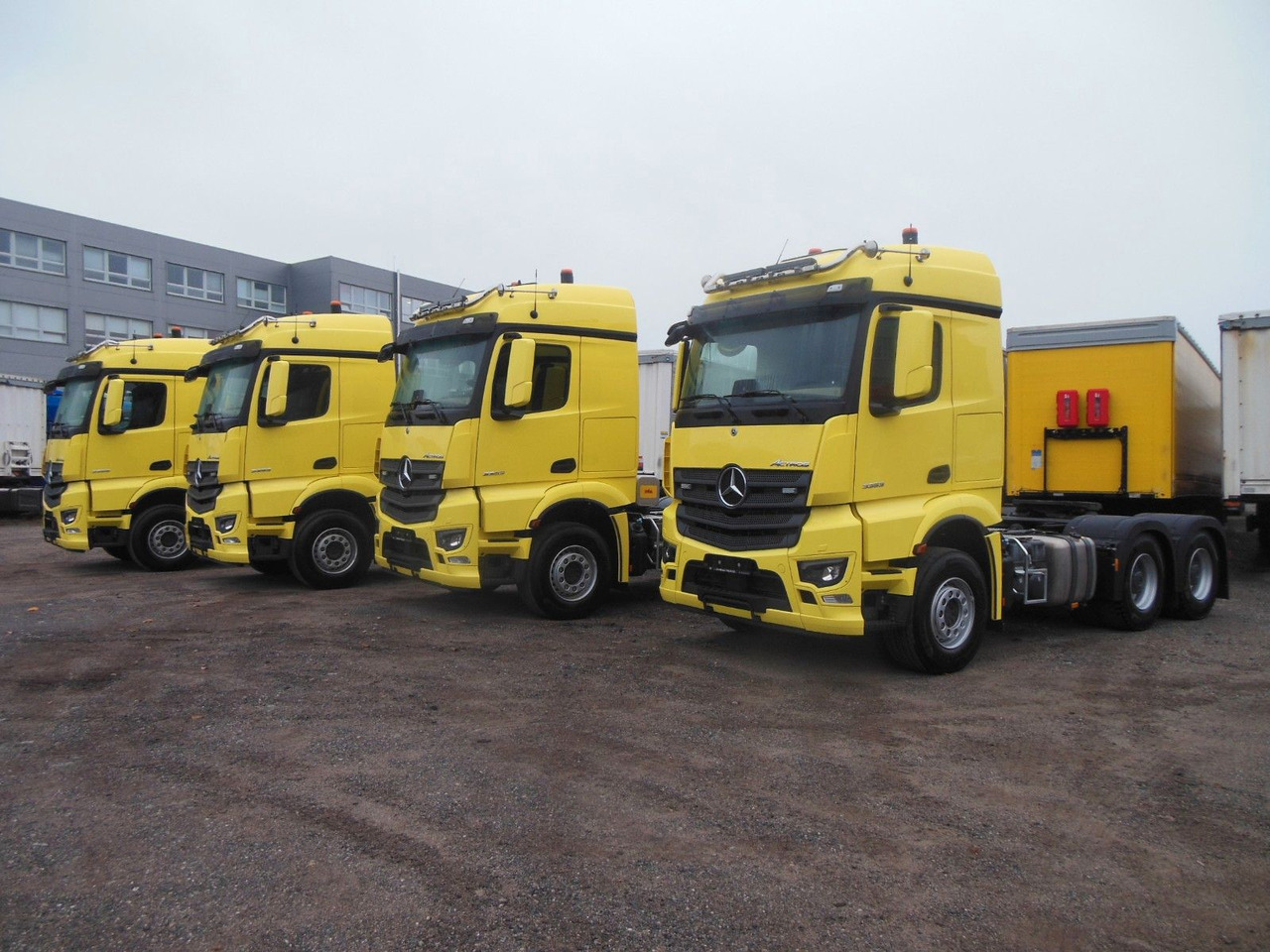 Mercedes-Benz 3353 ACTROS, 6X4, TRK, SET 120 TON, WIE NEUE!E!! - Tegljač: slika Mercedes-Benz 3353 ACTROS, 6X4, TRK, SET 120 TON, WIE NEUE!E!! - Tegljač Mercedes-Benz 3353 ACTROS, 6X4, TRK, SET 120 TON, WIE NEUE!E!! - Tegljač: slika Mercedes-Benz 3353 ACTROS, 6X4, TRK, SET 120 TON, WIE NEUE!E!! - Tegljač