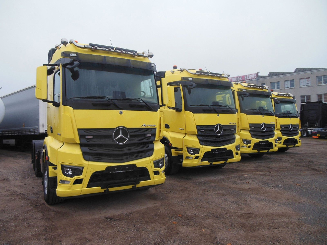 Mercedes-Benz 3353 ACTROS, 6X4, TRK, SET 120 TON, WIE NEUE!E!! - Tegljač: slika Mercedes-Benz 3353 ACTROS, 6X4, TRK, SET 120 TON, WIE NEUE!E!! - Tegljač Mercedes-Benz 3353 ACTROS, 6X4, TRK, SET 120 TON, WIE NEUE!E!! - Tegljač: slika Mercedes-Benz 3353 ACTROS, 6X4, TRK, SET 120 TON, WIE NEUE!E!! - Tegljač