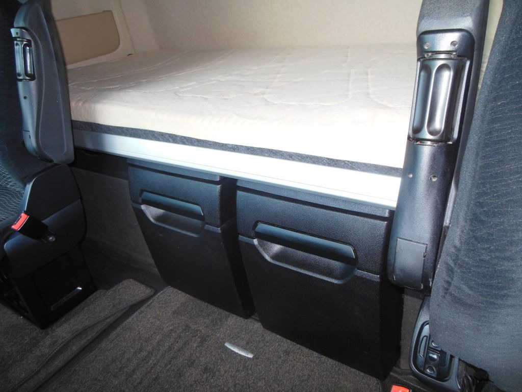 Tegljač Mercedes-Benz ACTROS 1851,LOWDECK,STANDKLIMA,ALU FELGEN,TOP!!!: slika Tegljač Mercedes-Benz ACTROS 1851,LOWDECK,STANDKLIMA,ALU FELGEN,TOP!!!