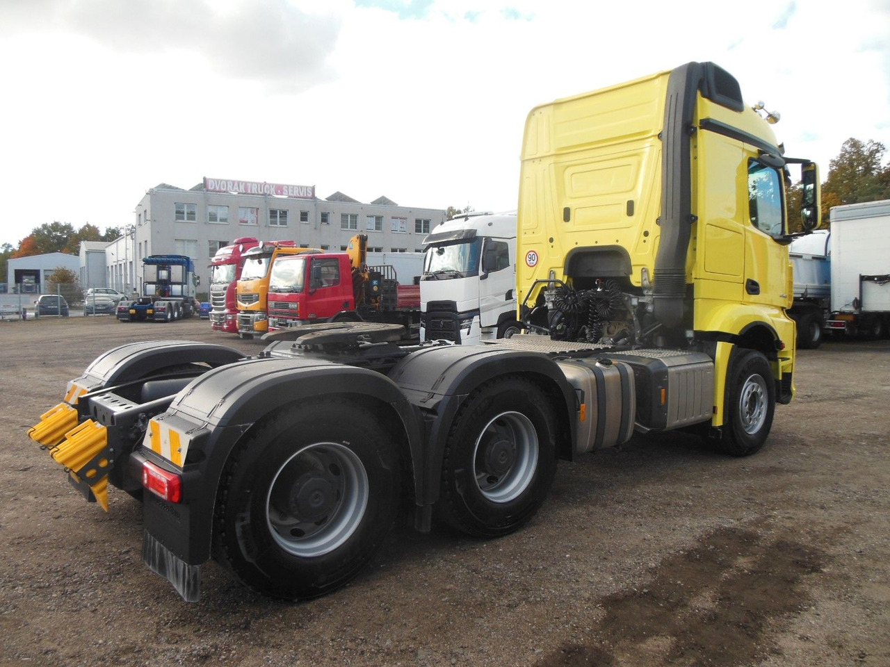 Mercedes-Benz ACTROS 3353, 6X4, 120.000 KG, TRK, 4 STÜCKS, - Tegljač: slika  Mercedes-Benz ACTROS 3353, 6X4, 120.000 KG, TRK, 4 STÜCKS, - Tegljač Mercedes-Benz ACTROS 3353, 6X4, 120.000 KG, TRK, 4 STÜCKS, - Tegljač: slika  Mercedes-Benz ACTROS 3353, 6X4, 120.000 KG, TRK, 4 STÜCKS, - Tegljač