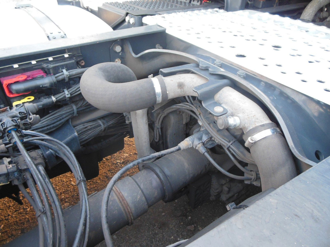 Tegljač Scania R 410, STANDART, RETARDER, STANDKLIMA, TOP!!!: slika Tegljač Scania R 410, STANDART, RETARDER, STANDKLIMA, TOP!!!